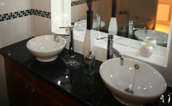 Hawthorne Cottage Bathroom