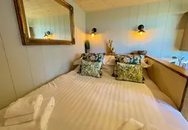 Peaceful sleeping area in Maple Lodge 6